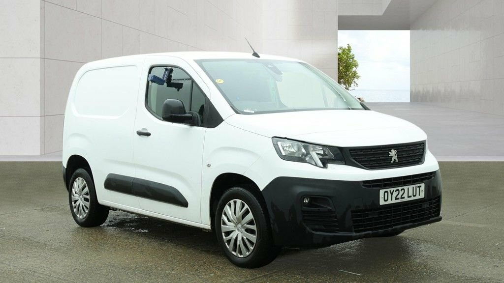 Peugeot Partner 1.5L Professional Premium OY22LUT White #2