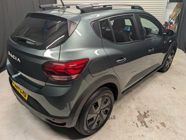 Dacia Sandero Stepway 2024 1.0 Tce Expression Hatchback Manua PL24LXG Green #6