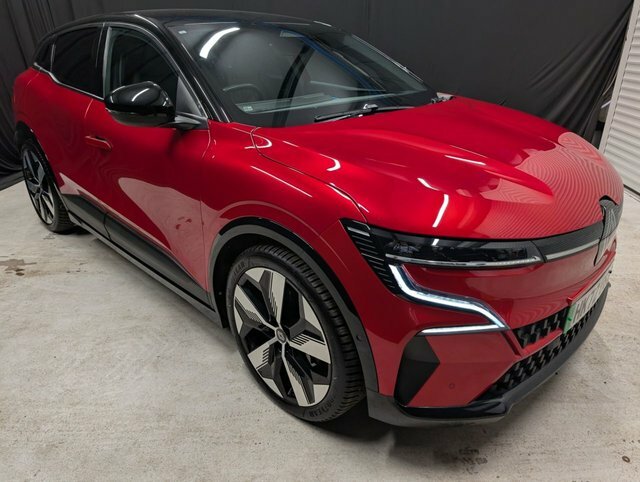 Renault Megane E-Tech 2022 60Kwh Techno Hatchback Opt HK72USJ Red #4