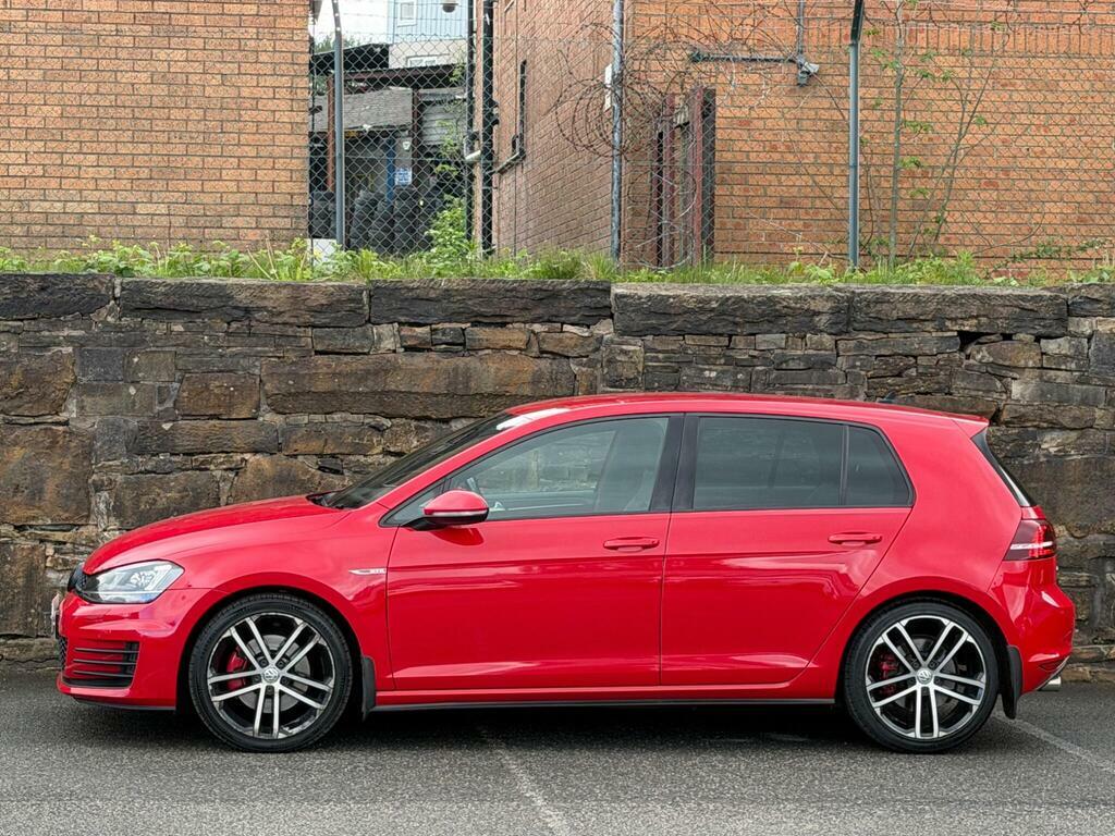 Volkswagen Golf 2.0 Tdi Bluemotion Tech Gtd Hatchback Red #4