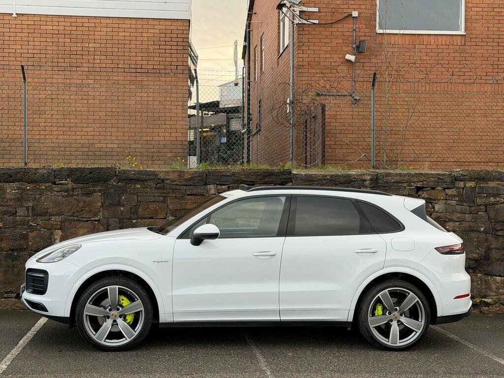 Porsche Cayenne 3.0 V6 E-hybrid 14.1Kwh Suv White #3