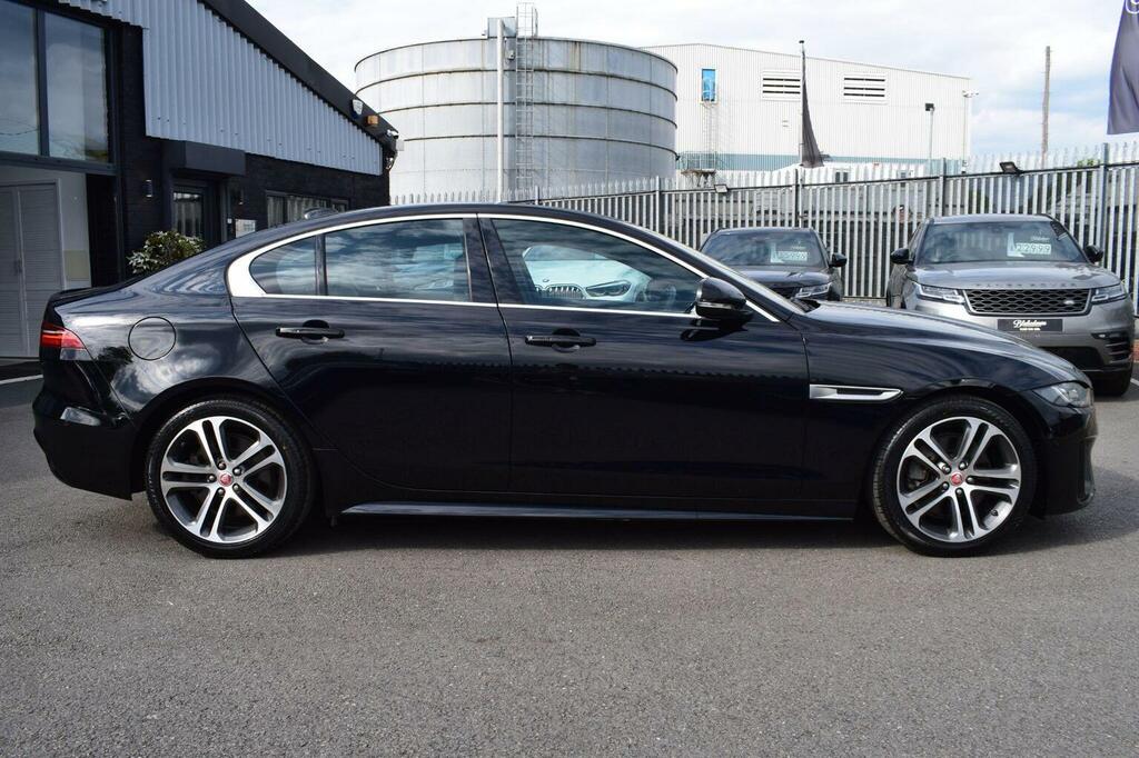 Jaguar XE Saloon 2.0 P250i R-dynamic Se Euro 6 Ss BU69YUR Black #4