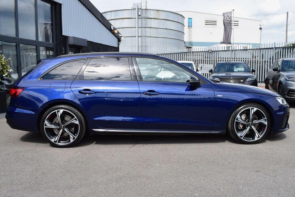 Audi A4 Avant Estate 2.0 Tdi 40 Black Edition S Tronic Quattro E Blue #4