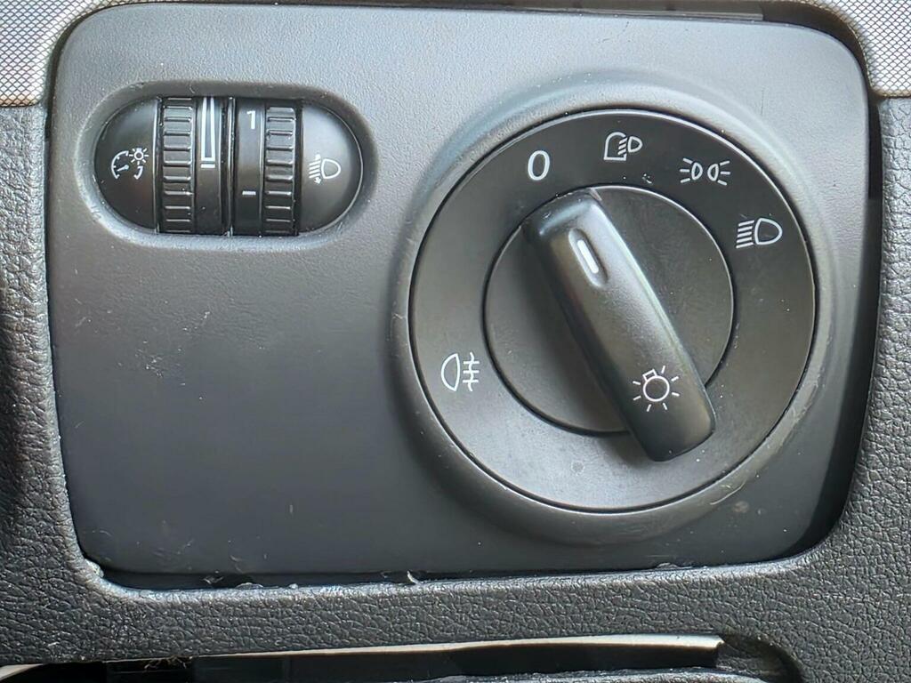 Volkswagen Jetta Silver #26