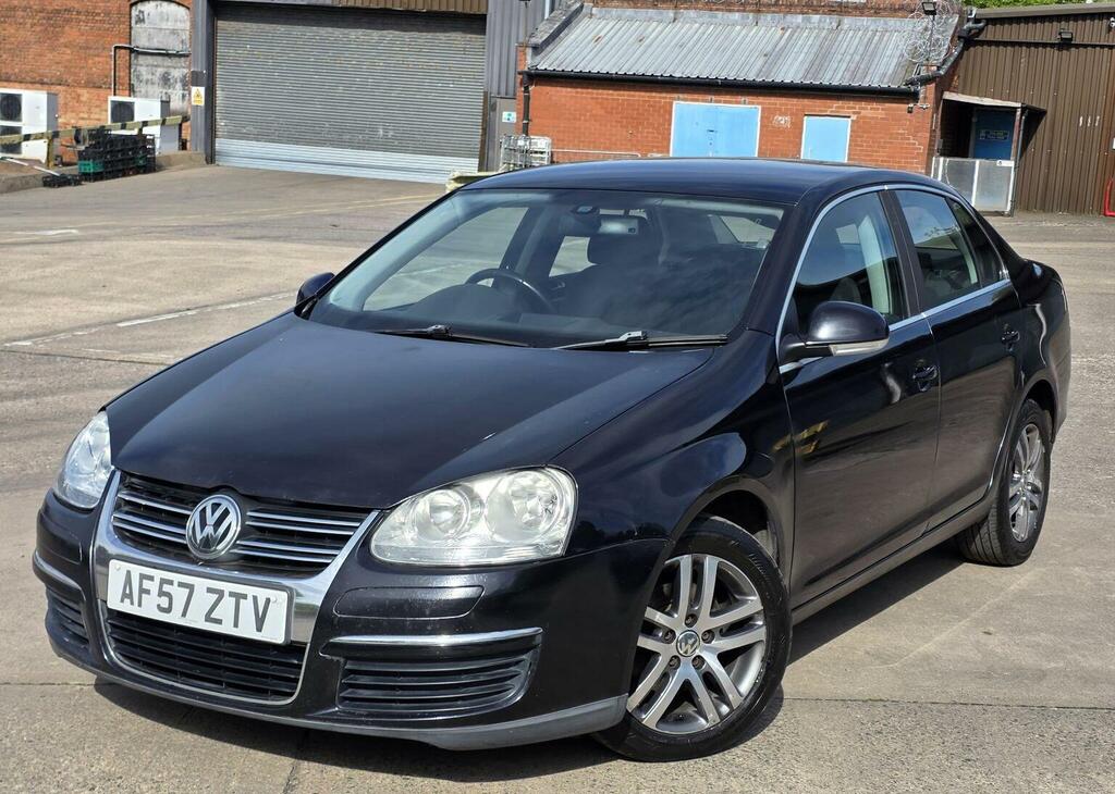 Volkswagen Jetta Silver #1