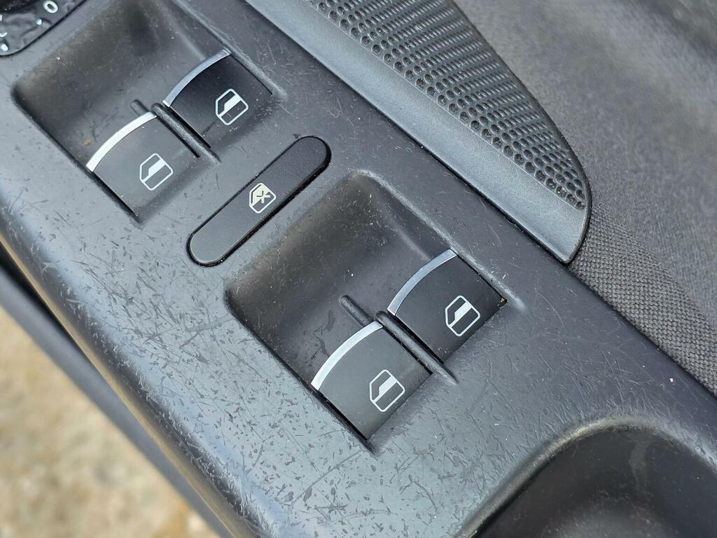 Volkswagen Jetta Silver #24