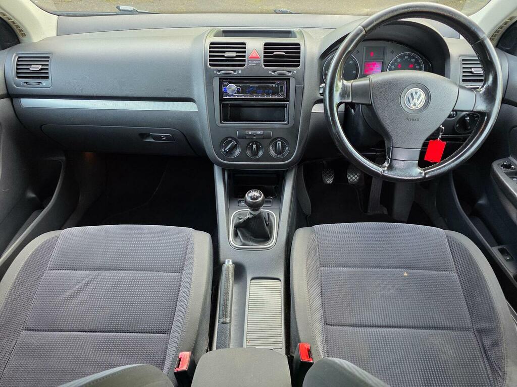 Volkswagen Jetta Silver #15