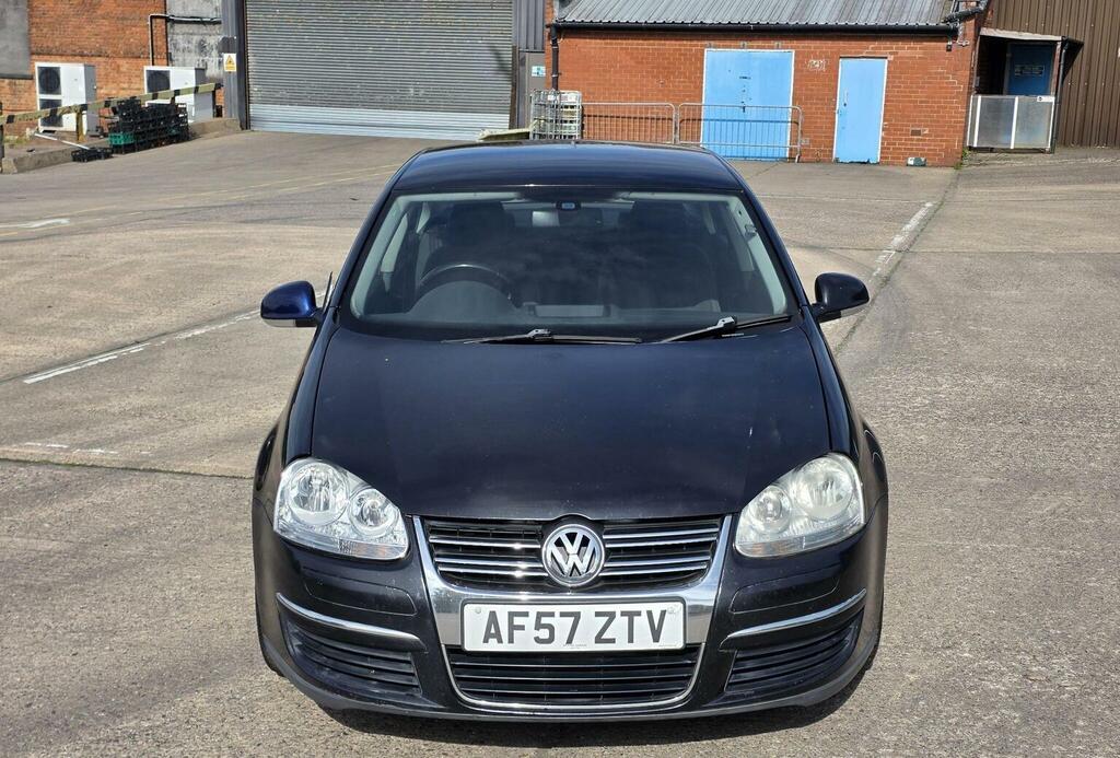 Volkswagen Jetta Silver #7