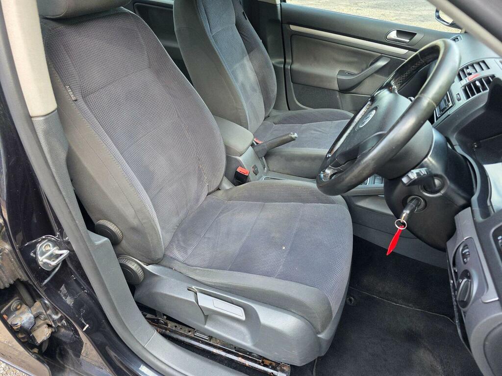 Volkswagen Jetta Silver #17