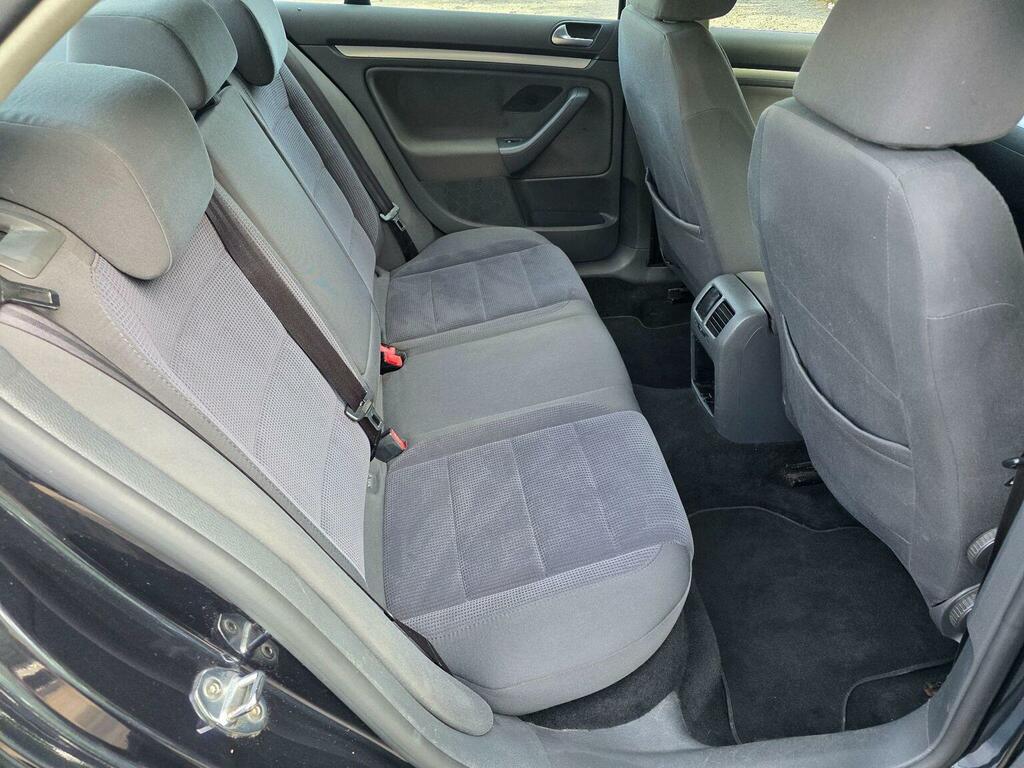 Volkswagen Jetta Silver #20