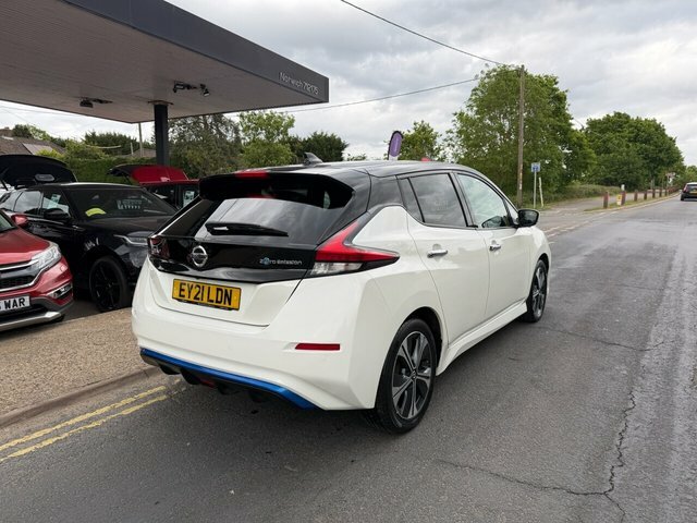 Nissan Leaf 40Kwh N-connecta Hatchback 150 EY21LDN White #5