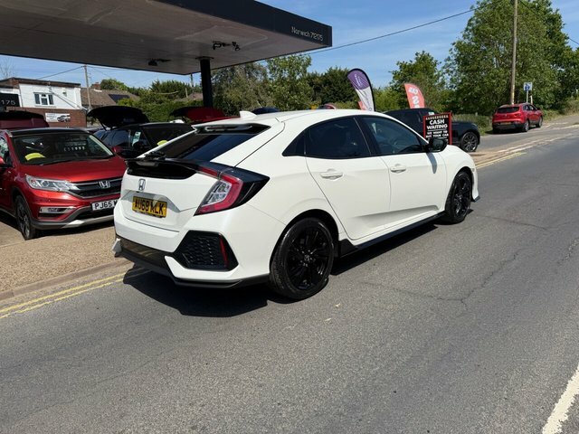 Honda Civic 1.0 Vtec Turbo Sport Line Hatchback Man AU68MLK White #3