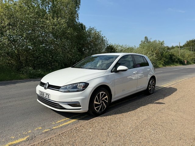 Volkswagen Golf 1.6 Tdi Match Hatchback Euro 6 White