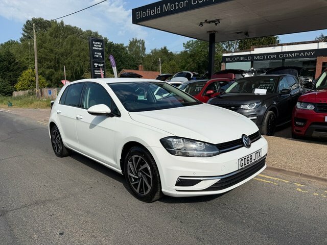 Volkswagen Golf 1.6 Tdi Match Hatchback Euro 6 GD68JTX White #3