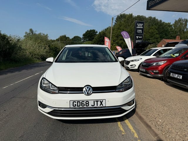 Volkswagen Golf 1.6 Tdi Match Hatchback Euro 6 GD68JTX White #2