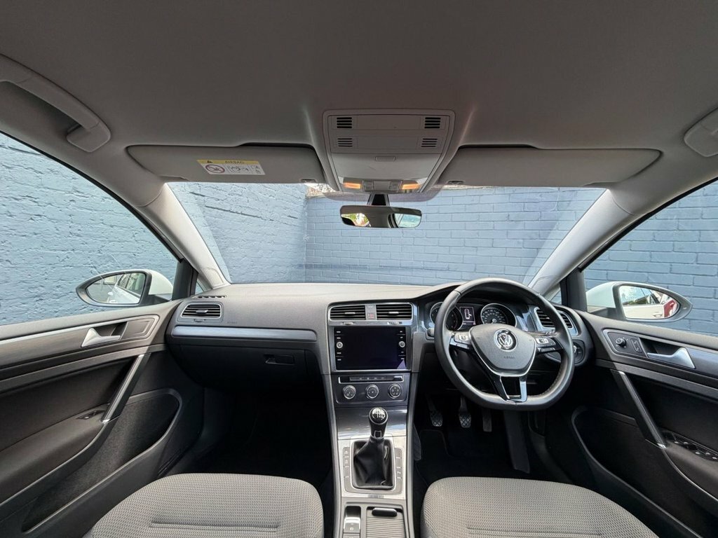 Volkswagen Golf 1.4L Se Nav BT67OEB White #2