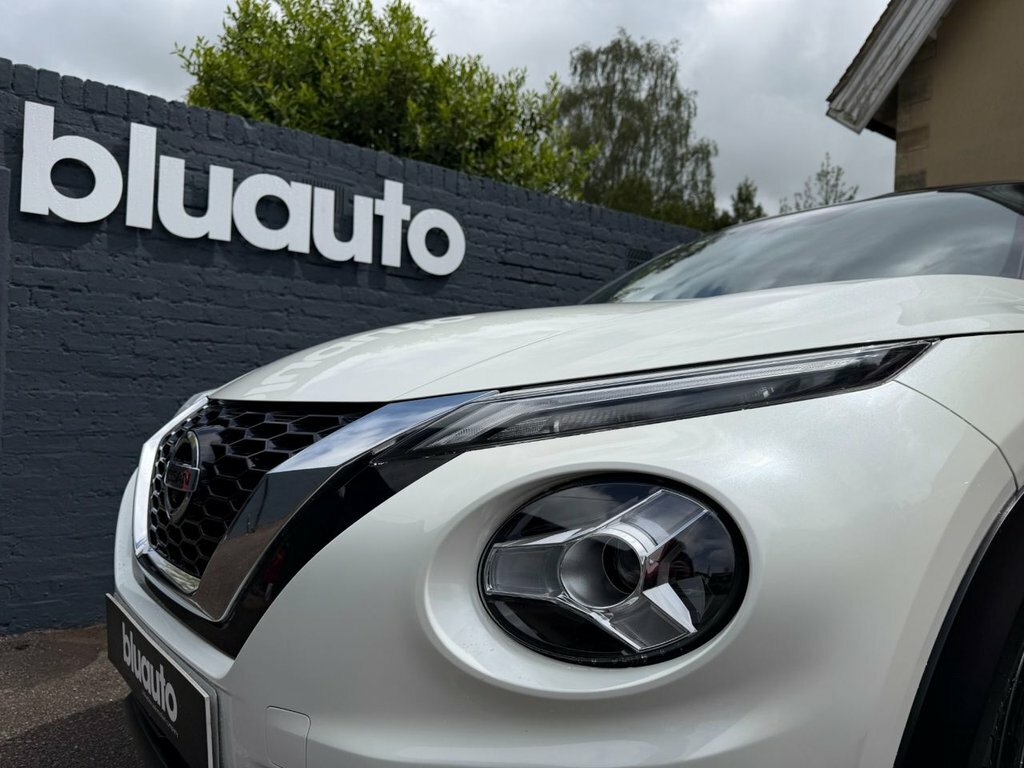 Nissan Juke 1L Tekna GY70LUZ White #6