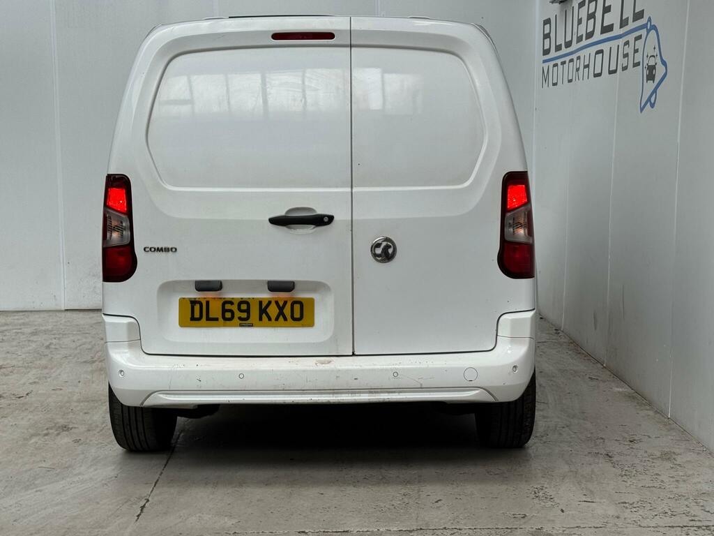 Vauxhall Combo 1.6 Turbo D 2300 Sportive L1 H1 Euro 6 Ss DL69KXO White #5