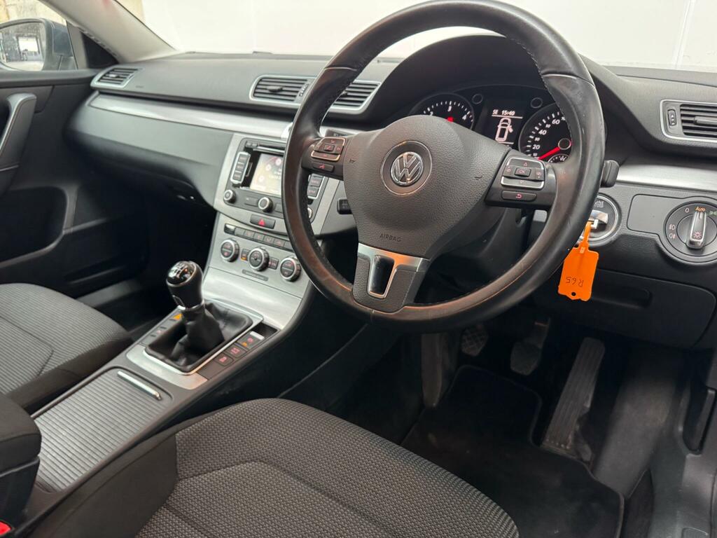 Volkswagen Passat 2.0 Tdi Bluemotion Tech Highline Euro 5 Ss Grey #3