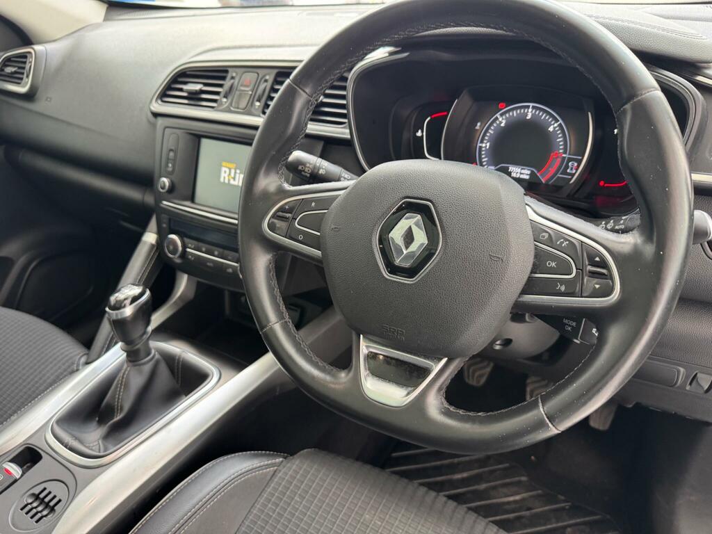 Renault Kadjar 1.5 Dci Signature Nav Euro 6 Ss VX66UVT White #3