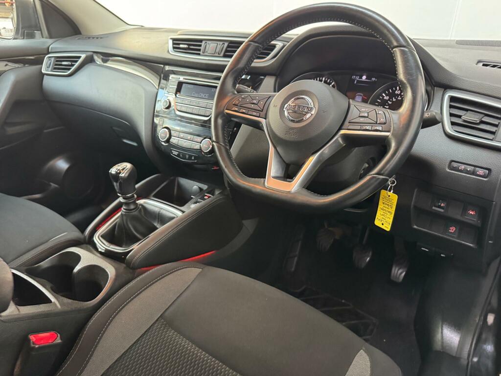 Nissan Qashqai 1.2 Dig-t Acenta Euro 6 Ss GL67RPY Black #3