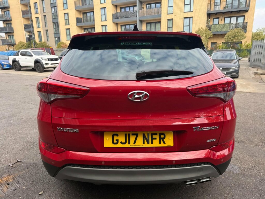 Hyundai Tucson 2.0 Crdi Premium Se 4Wd Euro 6 Red #4