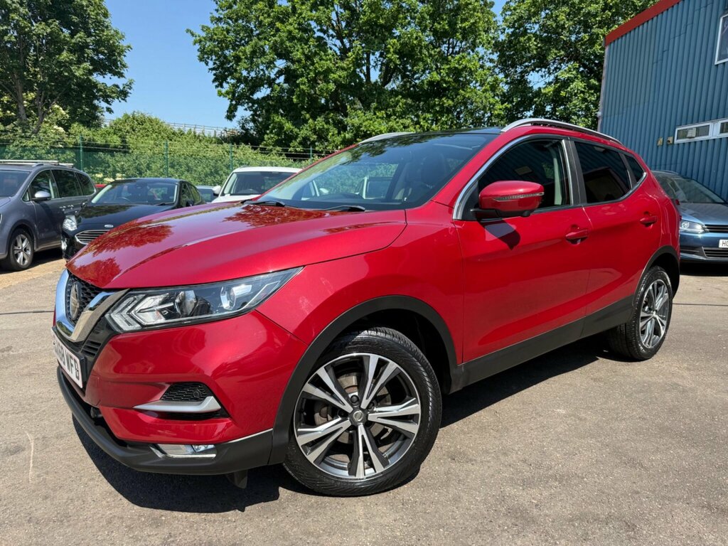 Nissan Qashqai 1.2 Dig-t N-connecta Euro 6 Ss Red