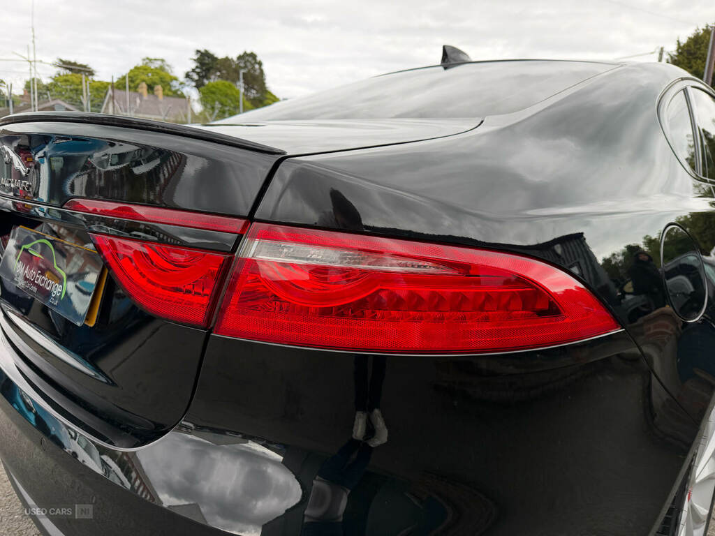 Jaguar XF 2.0D 180 R-sport XFZ939 Black #5