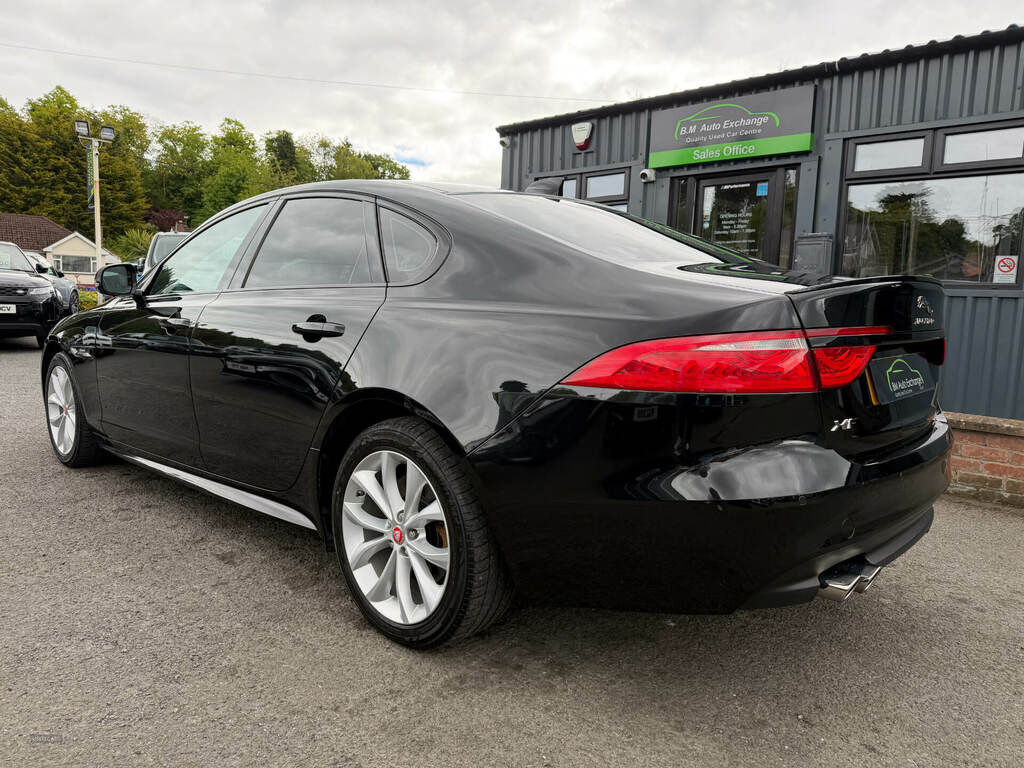 Jaguar XF 2.0D 180 R-sport XFZ939 Black #4