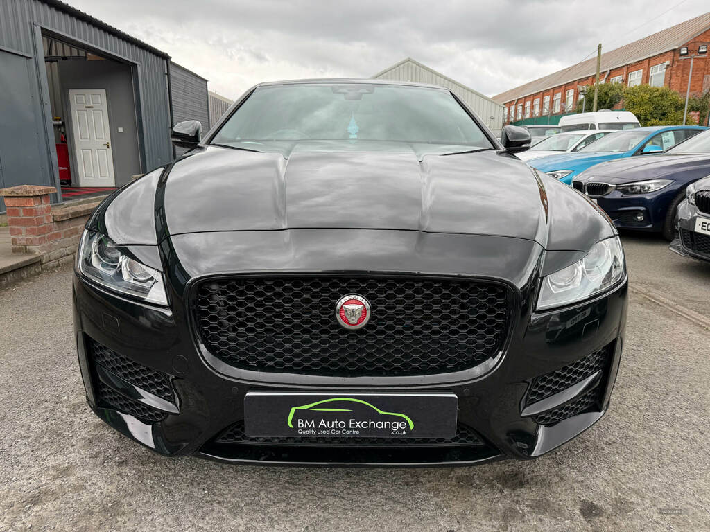 Jaguar XF 2.0D 180 R-sport XFZ939 Black #3