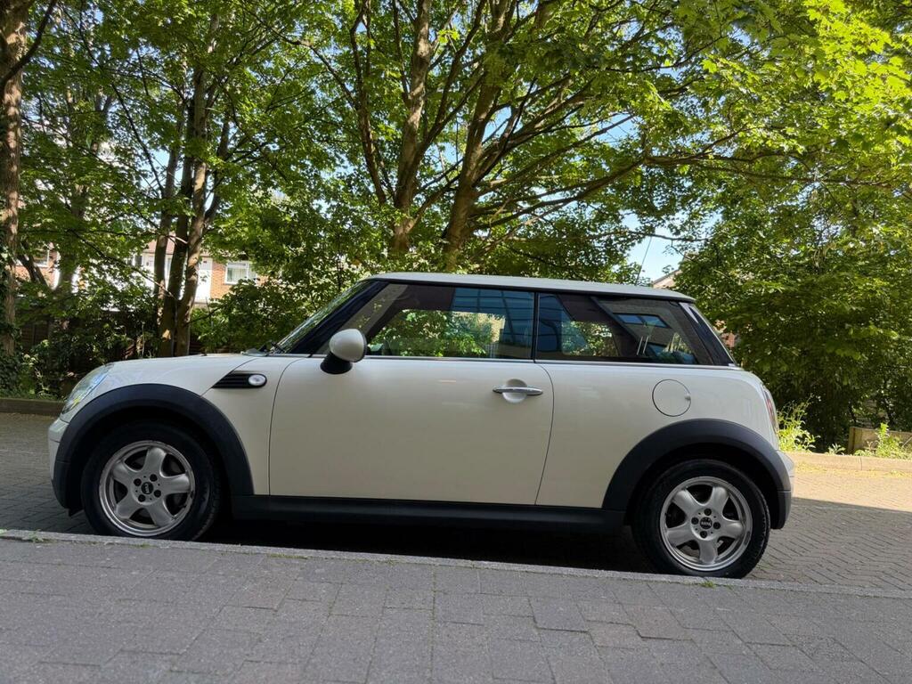 Mini Hatch 1.6 Cooper Euro 4 200959 OY59XRC White #4