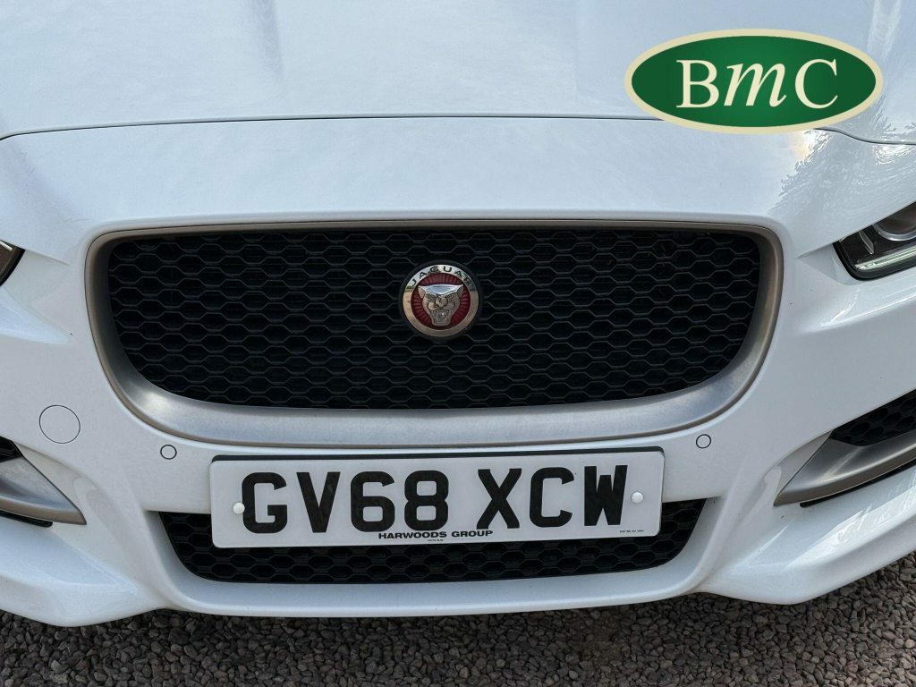 Jaguar XE 2.0I Gpf R-sport Euro 6 S S GV68XCW White #5