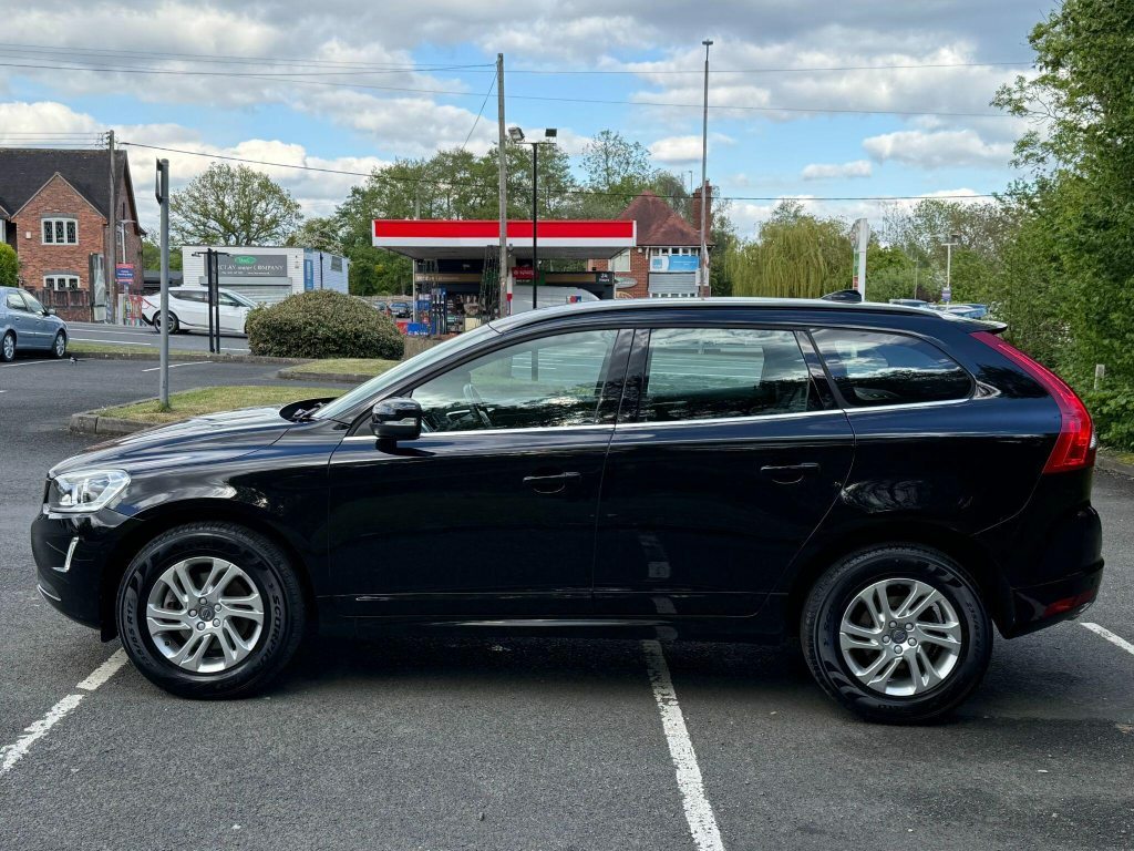 Volvo XC60 2.0 D4 Se Nav Euro 6 S S YY17HFX Black #4