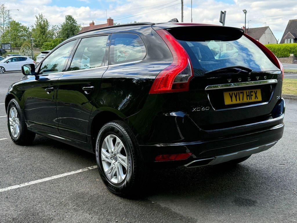 Volvo XC60 2.0 D4 Se Nav Euro 6 S S YY17HFX Black #5