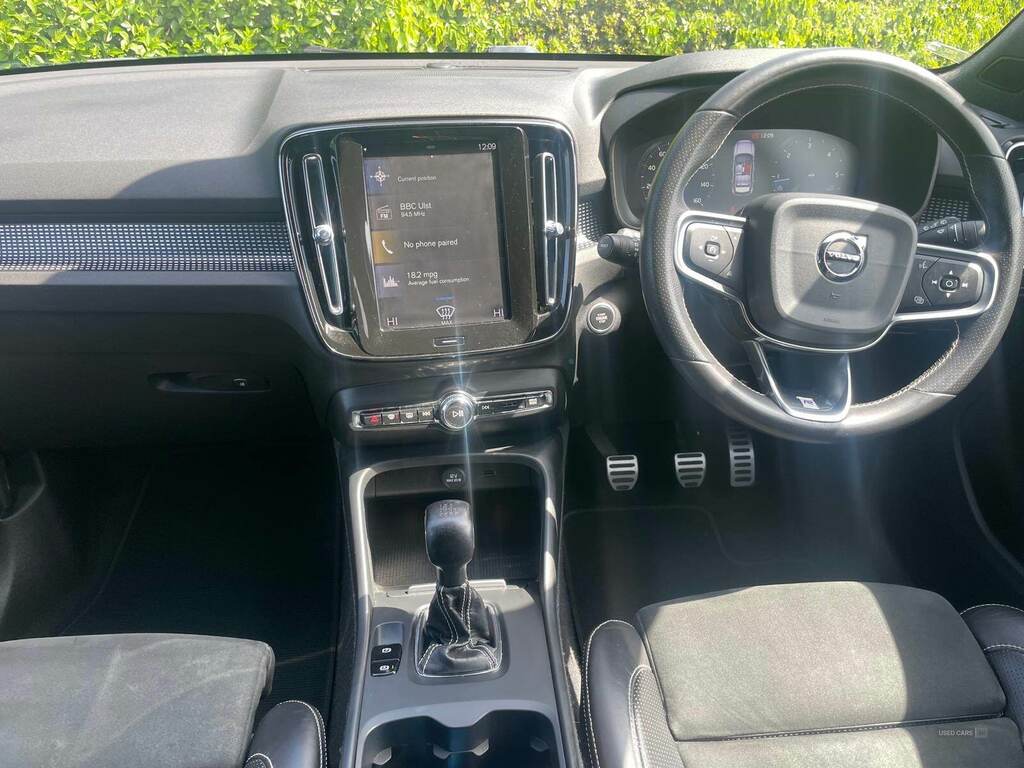 Volvo XC40 2.0 D3 R Design DK69LHT White #5