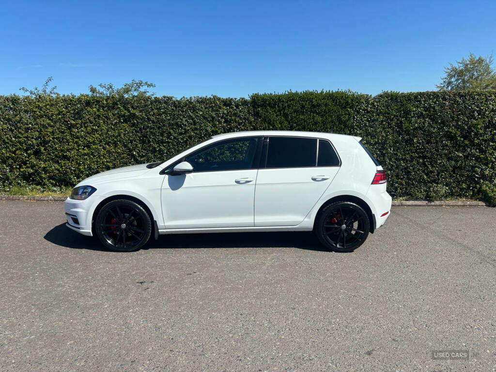 Volkswagen Golf 1.6 Tdi Se Nav NK68YLM White #3