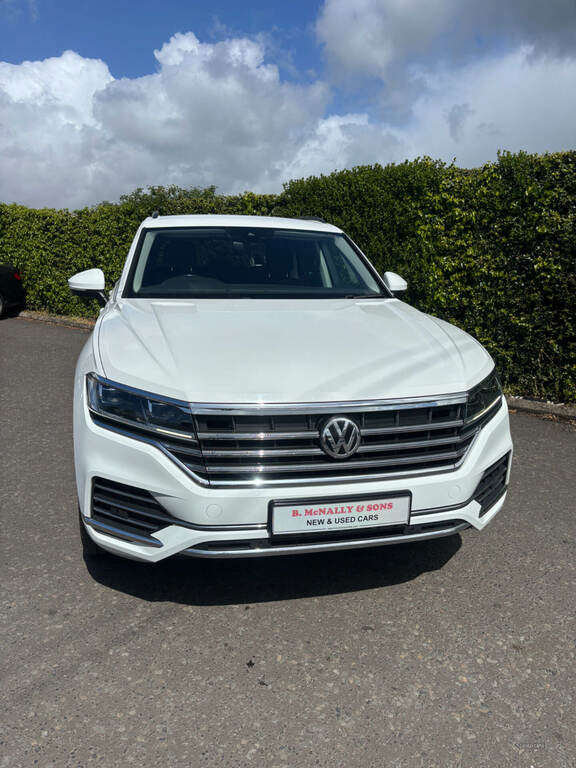 Volkswagen Touareg 3.0 V6 Tdi 4Motion Sel Tip WX19PWU White #3