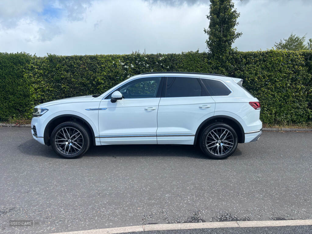 Volkswagen Touareg 3.0 V6 Tdi 4Motion Sel Tip WX19PWU White #4