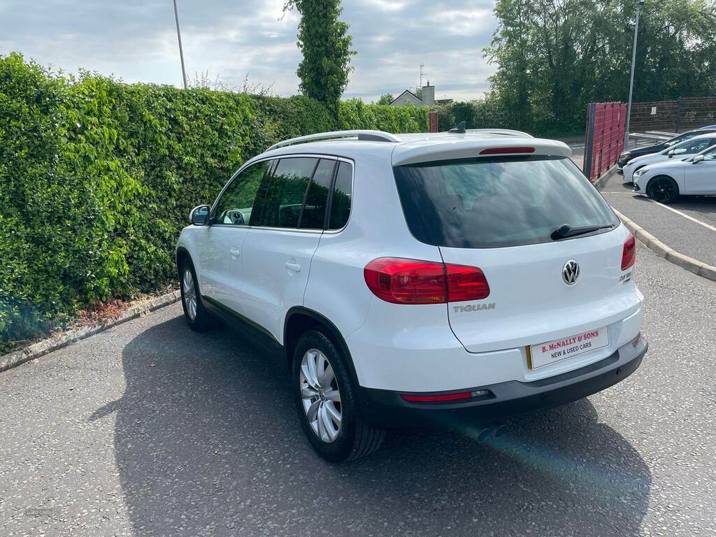 Volkswagen Tiguan 2.0 Tdi Bluemotion Tech Match 2Wd GF15OYM White #2