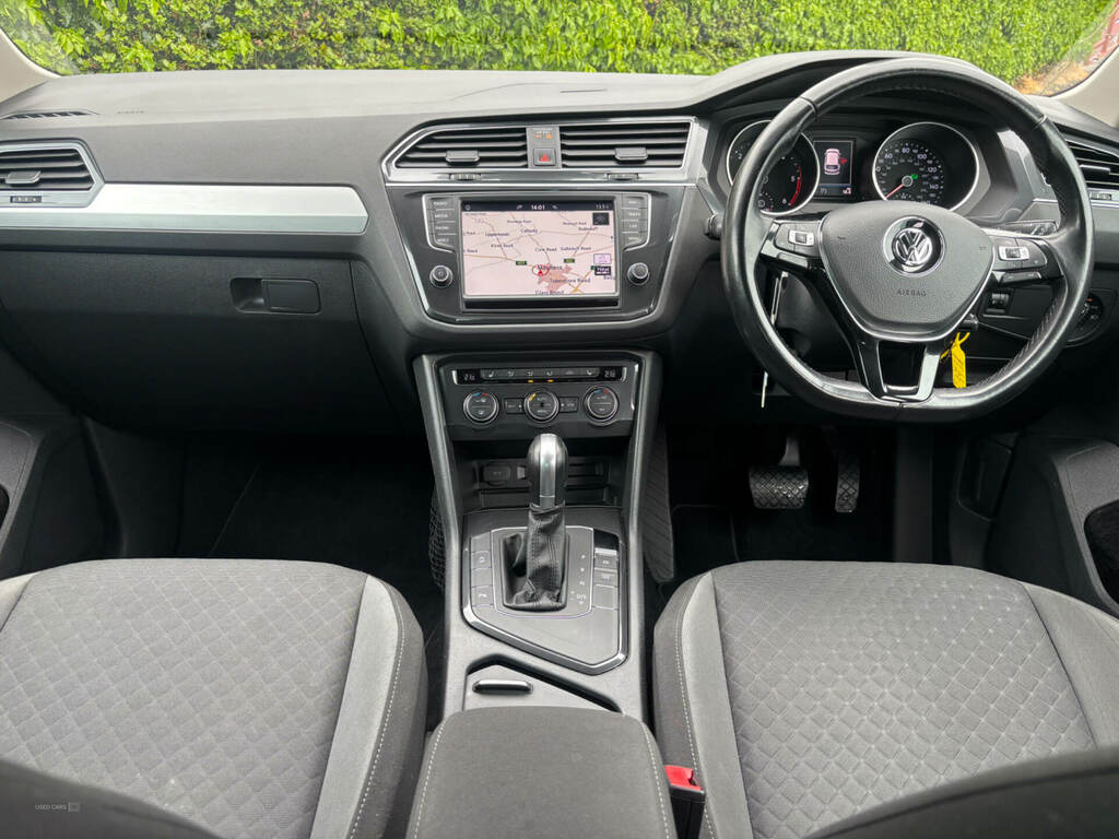 Volkswagen Tiguan 2.0 Tdi 150 Se Nav Dsg AYZ8483 Blue #4