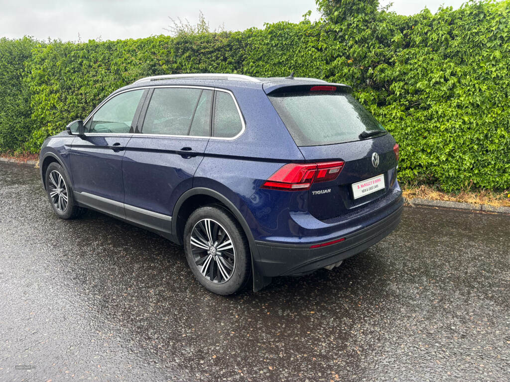 Volkswagen Tiguan 2.0 Tdi 150 Se Nav Dsg AYZ8483 Blue #2