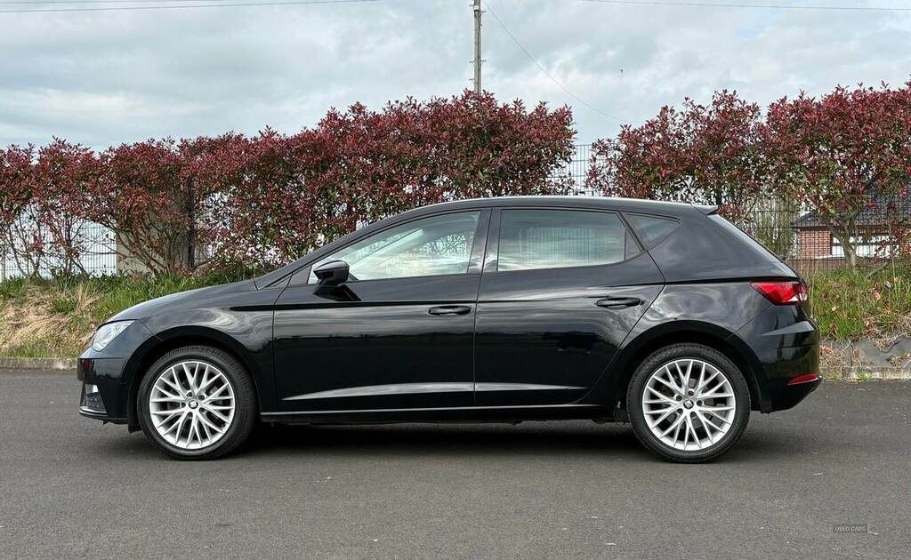 Seat Leon 1.6 Tdi Se Dynamic Ez SH19UVL Black #4