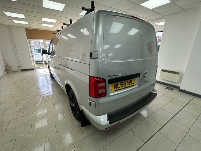 Volkswagen Transporter 2.0 Tdi T32 Bluemotion Tech Highline Panel Van NL66HVJ Silver #6
