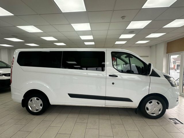 Ford Transit Custom 2.0 320 Ecoblue Trend Kombi Double Cab DL22BDU White #2