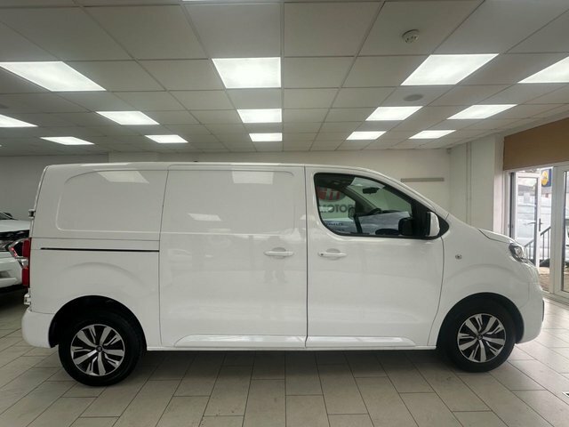Peugeot Expert 2.0 Bluehdi 1400 Professional Standard Panel Van 6 NU70GZF White #2
