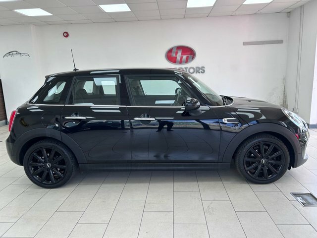 Mini Hatch 1.5 Cooper Hatchback Euro 6 S S RJ67ZGP Black #2