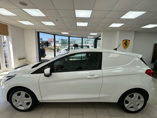 Ford Fiesta Van 1.5 Tdci Car Derived Van Eur HW20WMK White #5