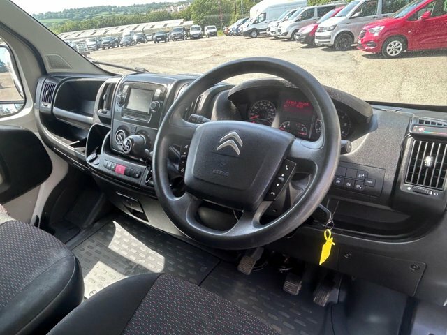 Citroen Relay 2.2 Bluehdi 35 Enterprise Panel Van Man YS69UCN White #3