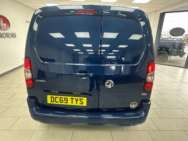 Vauxhall Combo 1.5 Turbo D 2000 Limited Edition Nav Panel Van DC69TYS Blue #5