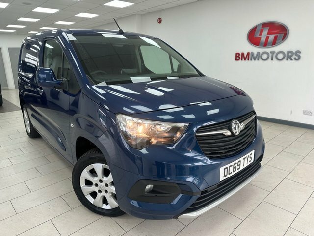Vauxhall Combo 1.5 Turbo D 2000 Limited Edition Nav Panel Van Blue